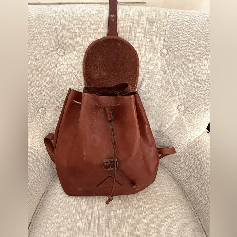 Vintage Brown Leather Backpack - Picture 7 of 15